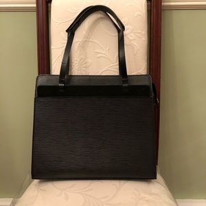 Authentic Louis Vuitton Epi Leather Shoulder Bag